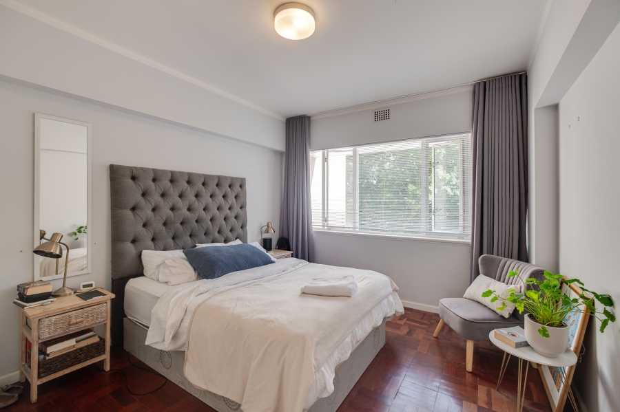 3 Bedroom Property for Sale in Sea Point Western Cape